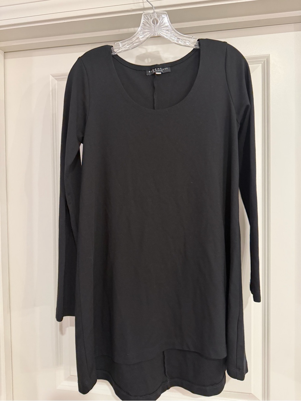 bryn Walker Black Long-Sleeve Scoop-Neck Tunic